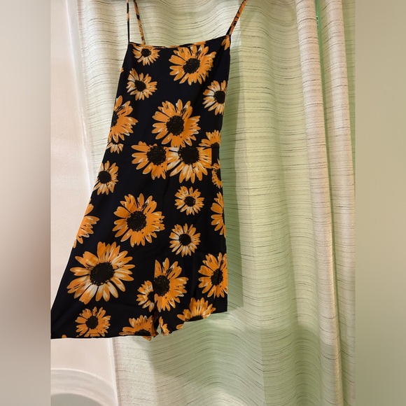 SHEIN sunflower jumper - Picture 2 of 4
